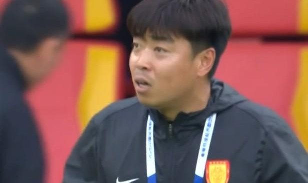 世界杯客户端升级下载-官方：重庆铜梁龙助教杜宇因辱骂裁判，被禁赛6场+罚款6万元