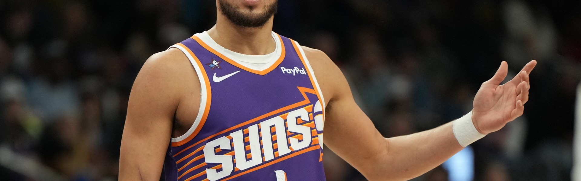 世界杯客户端升级下载-太阳客战国王 布克缺席4场后复出 海史密斯预计将迎来赛季首秀！