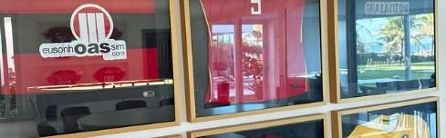 已退役近1年！36岁国足归化艾克森晒自己的国足、广州、海港球衣